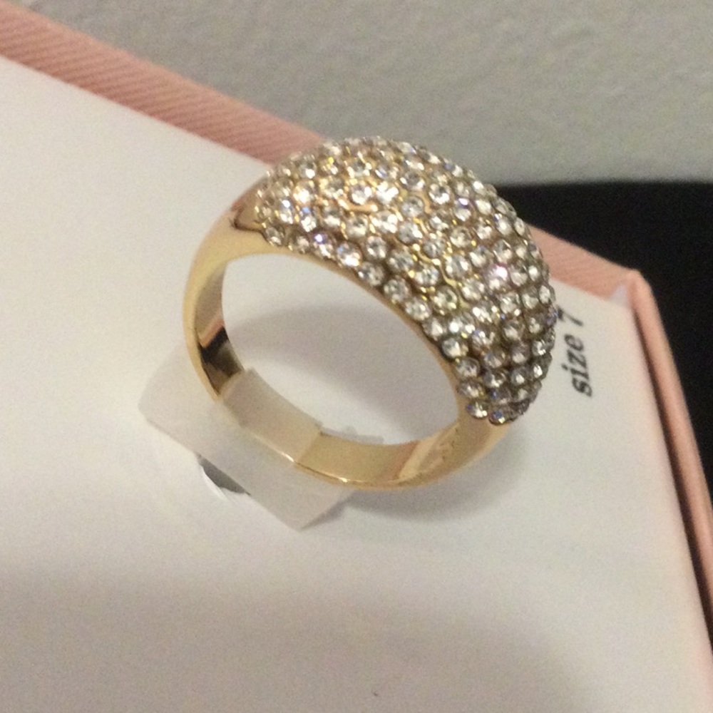❤️PRETTY CRYSTALS RING❤️ - Picture 2 of 7